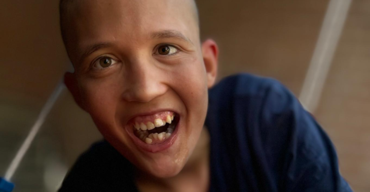 Help Elias aan een aangepaste bus – elke bijdrage telt!